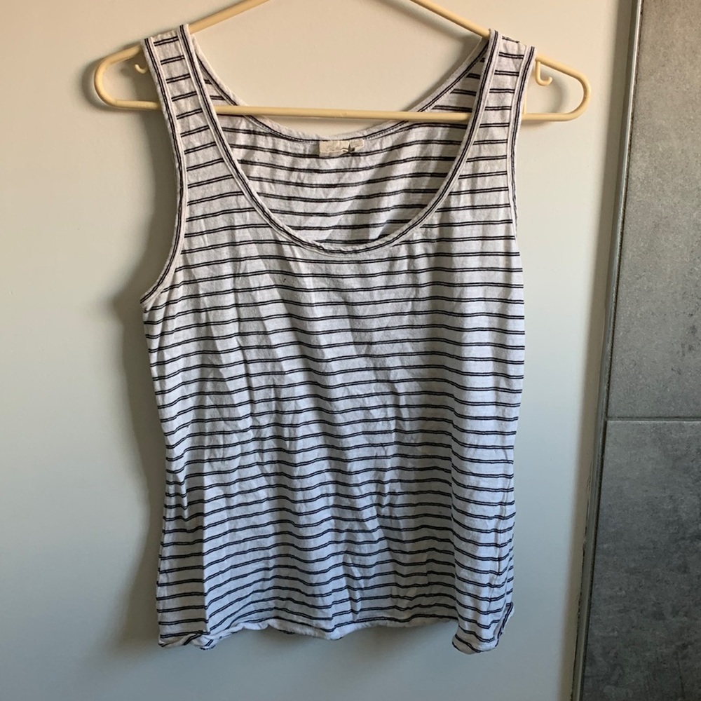 Women black and white camisole